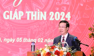 Chủ tịch nước kiểm tra công tác sẵn sàng chiến đấu tại Bộ Tư lệnh Cảnh vệ và Cảnh sát Cơ động