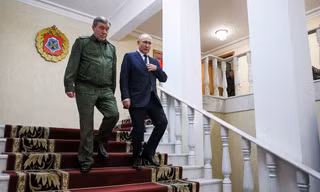 Tổng thống Putin bất ngờ thăm sở chỉ huy quân đội Nga ở Rostov-on-Don
