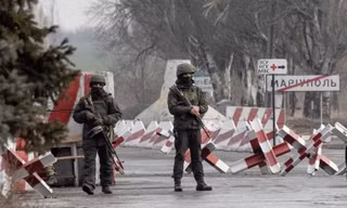 Nga đề nghị binh sĩ Ukraine, lính đánh thuê hạ vũ khí ở Mariupol