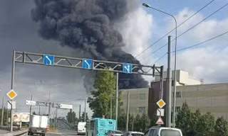 Nga: Cháy kho dầu ở St. Petersburg