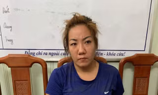 Mua bán ma túy, bố mẹ cùng con gái rủ nhau vào tù