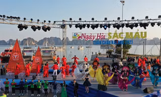 Carnaval mùa Đông: Đảo ngọc Tuần Châu bừng sáng sắc màu