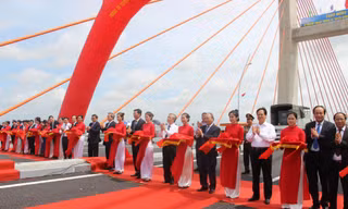 Khánh thành cầu hơn 7 nghìn tỷ đồng 'Made in Việt Nam'