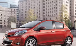 Toyota Yaris 2012 bản Mỹ có giá 14.115 USD