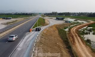 Vì sao các trạm dừng nghỉ trên cao tốc Bắc - Nam làm mãi không xong? 