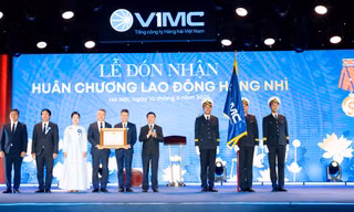 Chủ tịch nước tặng VIMC Huân chương Lao động hạng Nhì 