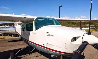 Máy bay Cessna rơi xuống đầm lầy, 2 người tử nạn 