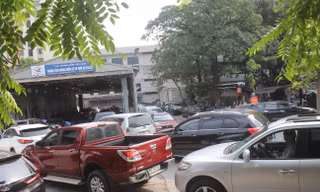 Vì sao nhiều ô tô bị từ chối đăng kiểm?