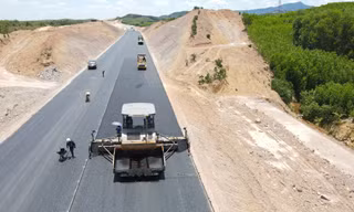 Sắp thông xe 5 dự án cao tốc, hợp long cầu Rạch Miễu 2 