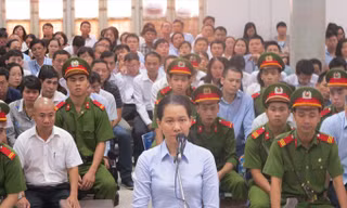 Bị cáo Nguyễn Minh Thu trả lời HĐXX.