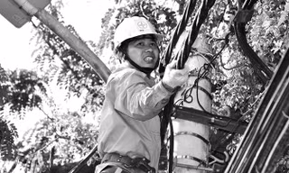 EVN phấn đấu sẽ giảm thời gian thực hiện các thủ tục của điện lực xuống dưới 7 ngày.
