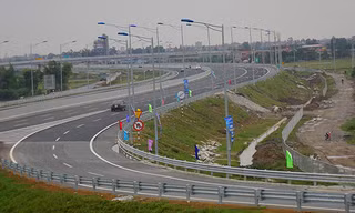 Chủ đầu tư BOT đường bộ đang tận thu trên những tuyến đường đông? (Ảnh chụp trạm thu phí cao tốc Hà Nội - Hải Phòng).