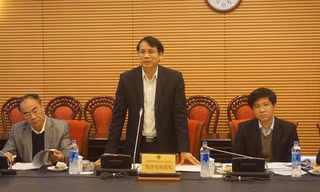 Thứ trưởng Bộ GD&ĐT Phạm Mạnh Hùng thừa nhận tỷ lệ lãnh đạo so với chuyên viên, người lao động trong các đơn vị của Bộ này là lớn.