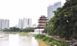 Bên bờ Ung Giang.