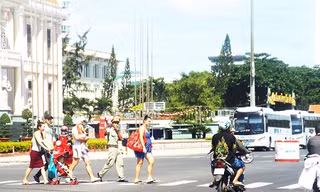 Bất nhất chi trả chế độ cho đội thanh niên xung kích Nha Trang