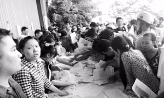 Nhiều người lao động chỉ biết mình bị nợ tiền BHXH khi chủ doanh nghiệp bỏ trốn.