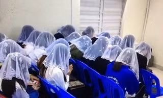 Nhiều học sinh rời bỏ 'Hội Thánh Đức Chúa Trời Mẹ'