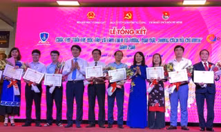 Trao giải cuộc thi “Tuổi trẻ học tập và làm theo tư tưởng, đạo đức, 