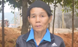 Một mình nuôi hai con tâm thần