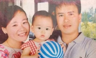 Chị Nguyễn Thị Mai Thanh và con gái là hậu phương vững chắc để Trung úy Vũ Quý Ngọc hoàn thành nhiệm vụ.