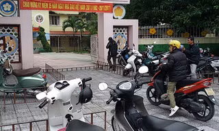 Ngoại trừ các trường thành phố Huế và một vài địa phương, hàng trăm nhân viên hợp đồng tại nhiều huyện, thị xã của TT-Huế hiện “chới với” sau khi QĐ 1722 bị bãi bỏ.