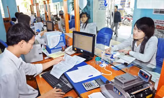 Kiểm soát thu nhập qua thuế