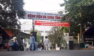 Yêu cầu giám đốc bệnh viện đa khoa Hòa Bình viết kiểm điểm