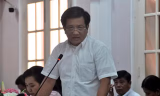 Ông Đoàn Ngọc Hải mong muốn được giao toàn quyền để dẹp vỉa hè. Ảnh: Việt Văn.