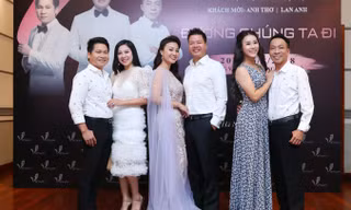 Tam ca nhạc đỏ Trọng Tấn, Ðăng Dương, Việt Hoàn cùng các phu nhân. Ảnh: Ðỗ Hữu Quyết.
