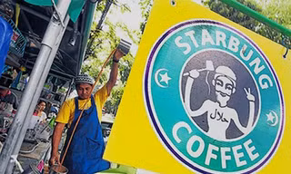 Starbucks kiện hàng rong vì nhái thương hiệu