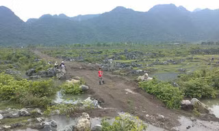 Trưởng thôn gọi loa hò dân dẹp côn đồ