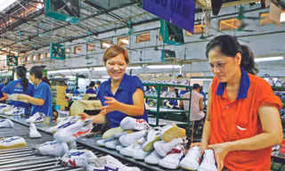Chật vật lo lương tối thiểu