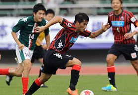 Công Vinh xin hồi hương trước hạn