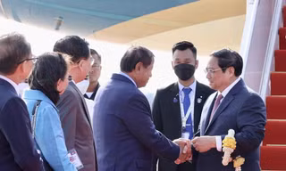 Hình ảnh Thủ tướng Phạm Minh Chính đến Phnom Penh, bắt đầu chuyến thăm chính thức Campuchia