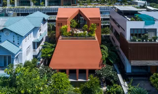 Mê mẩn không gian bên trong biệt thự đỏ 'độc nhất vô nhị' ở Việt Nam