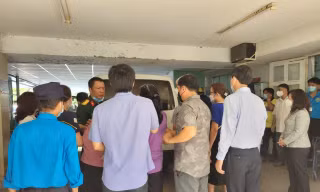 Đưa thi thể ông Lê Hòa Bình về nhà tang lễ Bộ Quốc phòng ở TPHCM