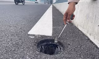 Công an xác định nghi phạm trộm hàng chục nắp cống trên cầu Thủ Thiêm 2