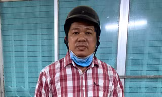 Bắt kẻ dùng chiêu 'trộm long tráo phụng' để lừa hàng loạt tiệm vàng 