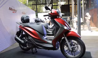 Piaggio Medley 2018 giá từ 72,5 triệu, cạnh tranh Honda SH