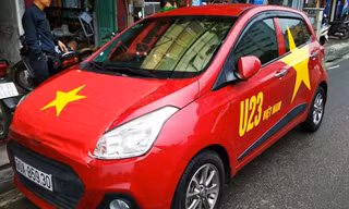 Cổ động viên nhuộm đỏ xế yêu để cổ vũ U23 Việt Nam