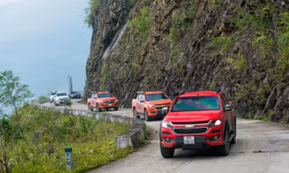 Chinh phục 3 cột mốc biên giới với Chevrolet Colorado 2018