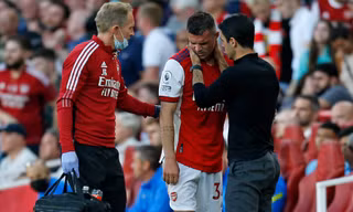 Arsenal nhận hung tin trong ngày vui của sân Emirates