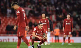 Thua đau đội áp chót, Liverpool đứt chuỗi 29 trận bất bại sân nhà 