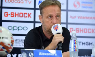 Sợ Việt Nam soán ngôi AFF Cup, HLV Thái Lan đề nghị được hỗ trợ đặc biệt 