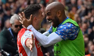 Đánh bại MU 3-1, Arsenal xây chắc vị trí trong tốp 4