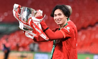 Liverpool bán đứt ngôi sao người Nhật Bản, thu lời gấp đôi