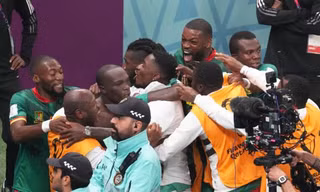 Cameroon làm nên kỳ tích cho bóng đá châu Phi ở World Cup 