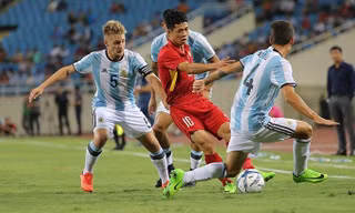 Nhà vô địch Copa America 2021 từng đối đầu với Công Phượng trên sân Mỹ Đình