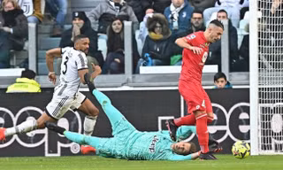 Juventus thua trận đầu tiên sau khi bị trừ 15 điểm, HLV lo nguy cơ xuống hạng 