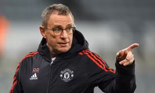 Ralf Rangnick chia tay MU, không làm cố vấn 